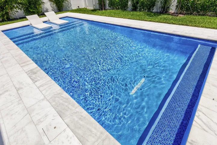 011-049-Pool-1500x1000