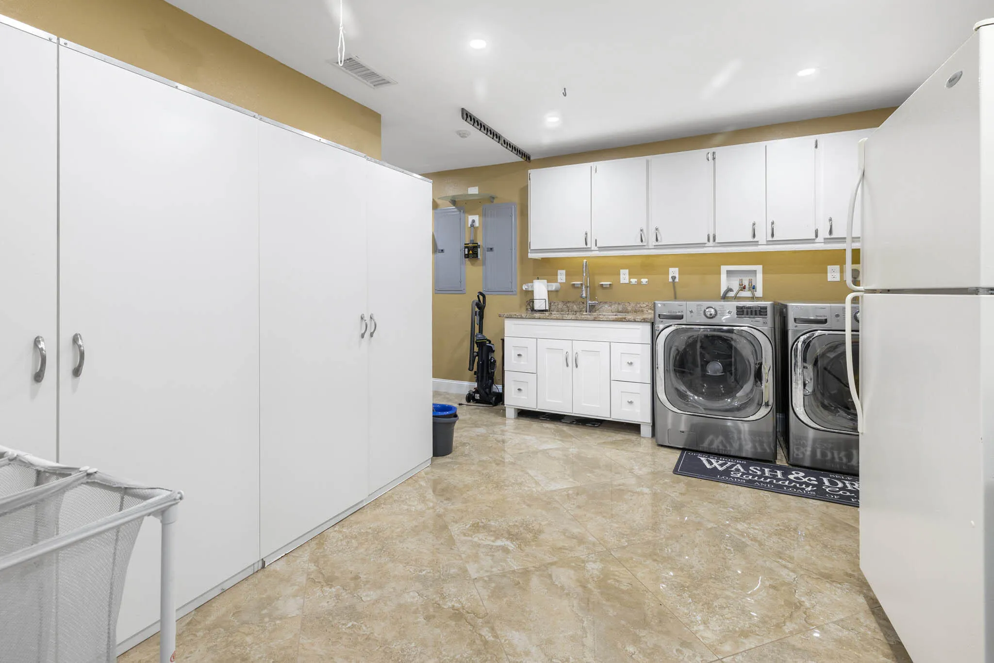 Property photo 61