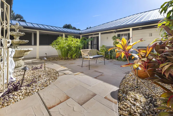 Neargarder Property-79