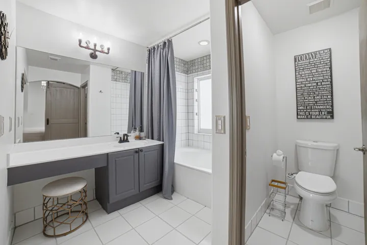 Main Bedroom Bathroom