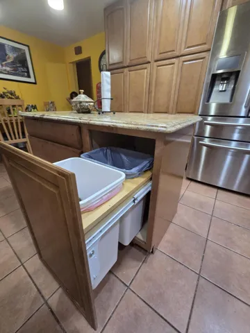 Pull out trash bins