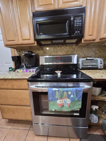 Stove / Microwave