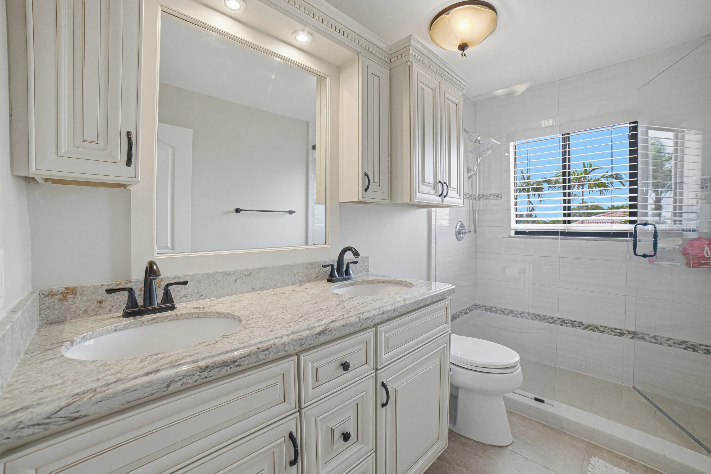 Bathroom2