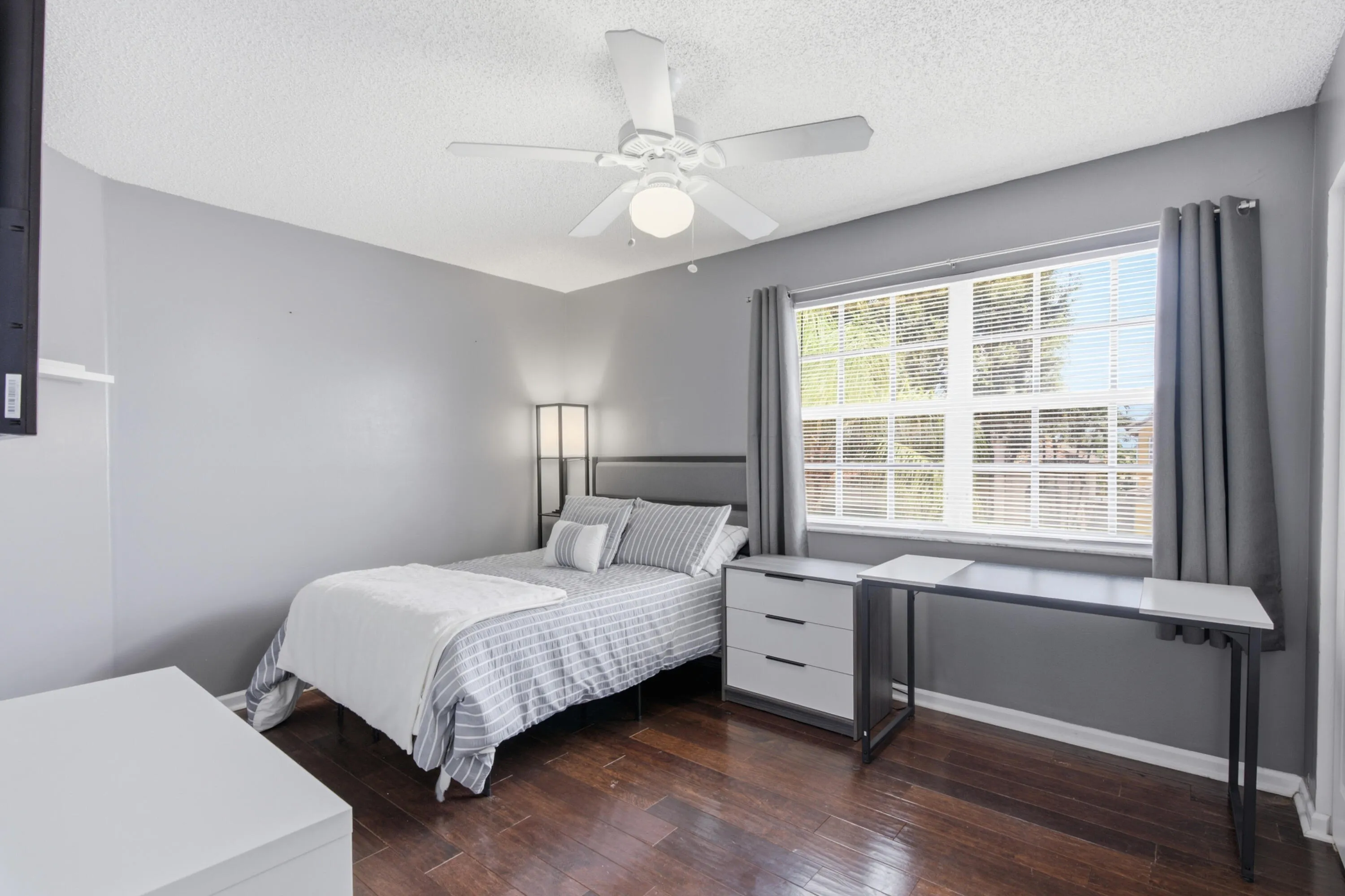 46-print-7723 Thornlee Drive -24
