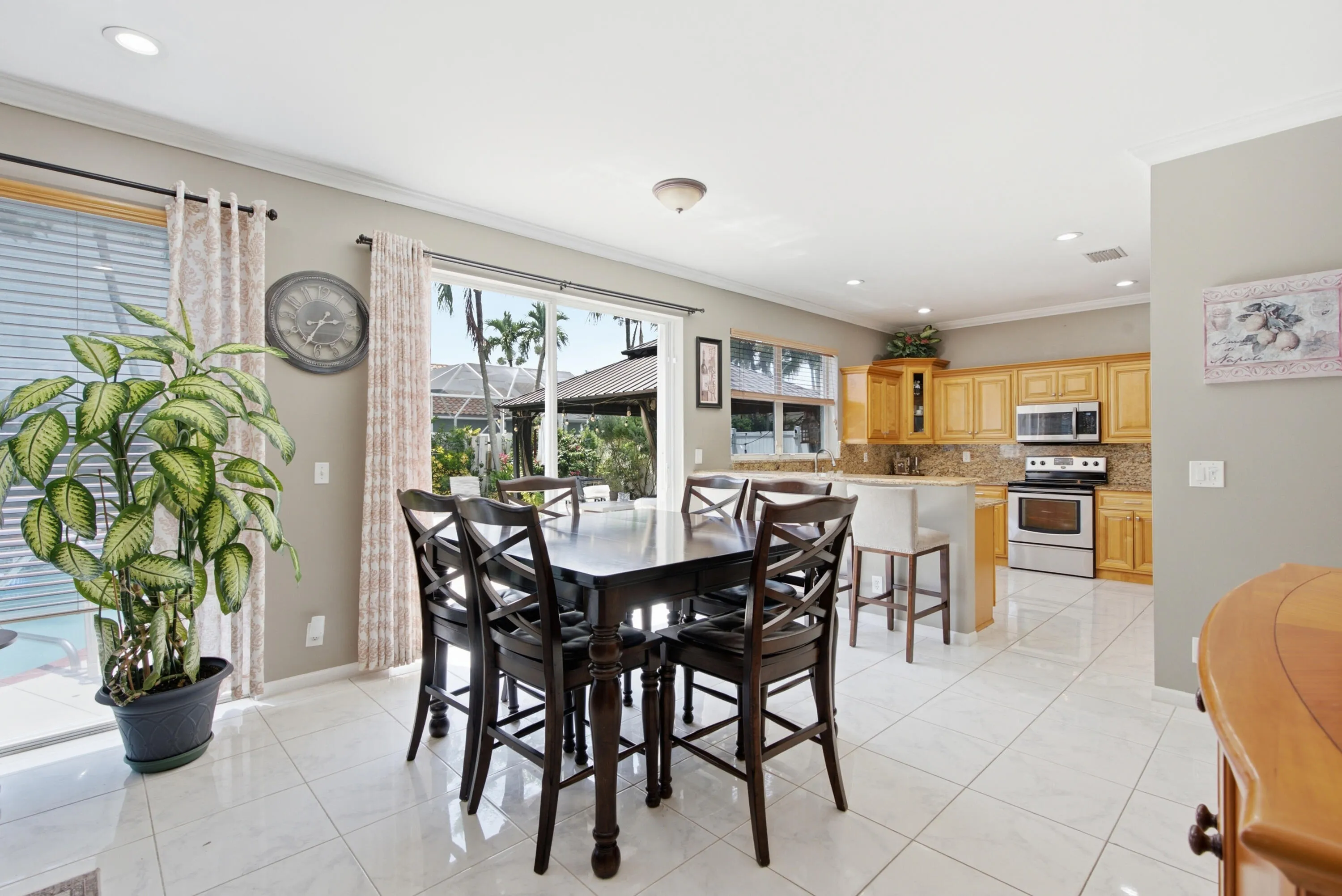 17-print-7723 Thornlee Drive -32