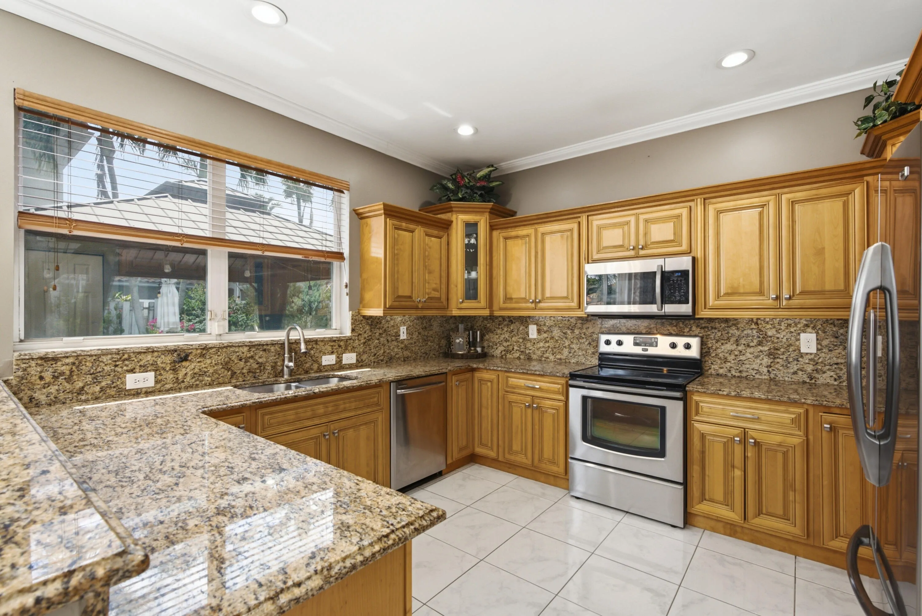 19-print-7723 Thornlee Drive -35