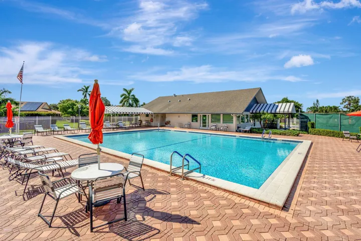 Woodlake Pool