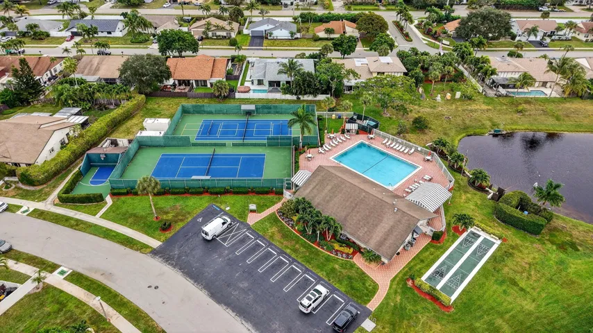 Woodlake Clubhouse
