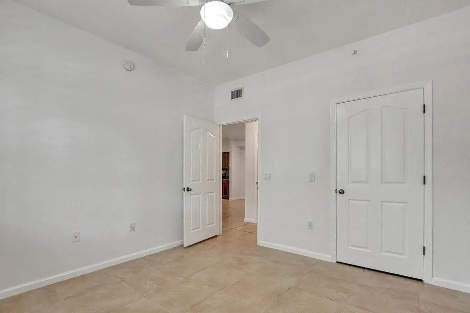 7101 3RD BEDROOM 2