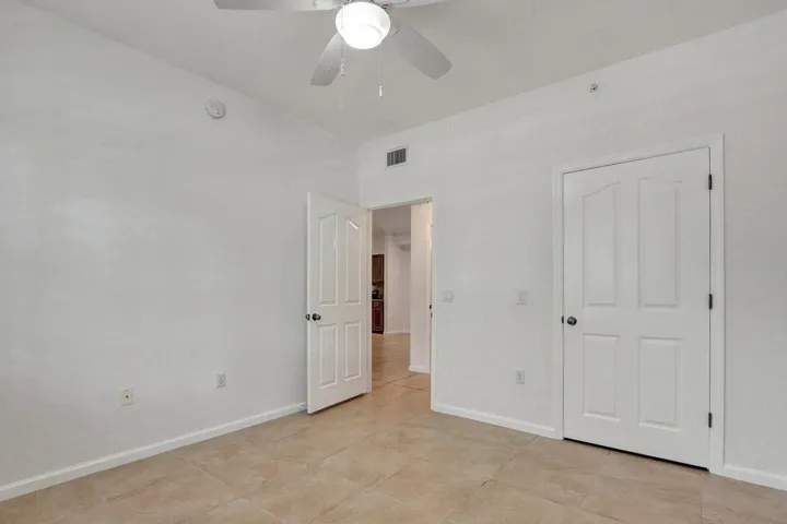 7101 3RD BEDROOM 2