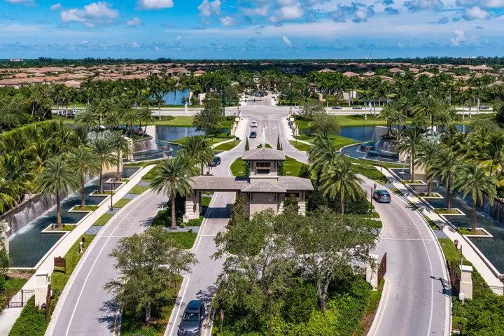 068-9747VitrailLane-DelrayBeach-FL-33446