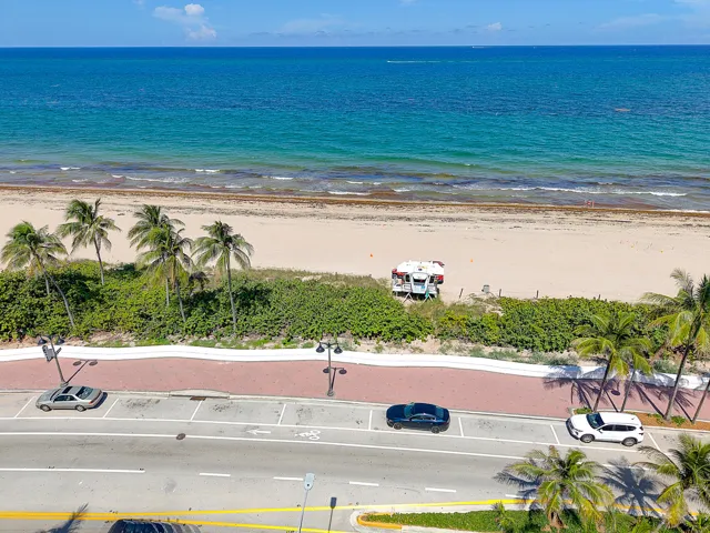 35 ft-lauderdale-oceanfront-oceanvie