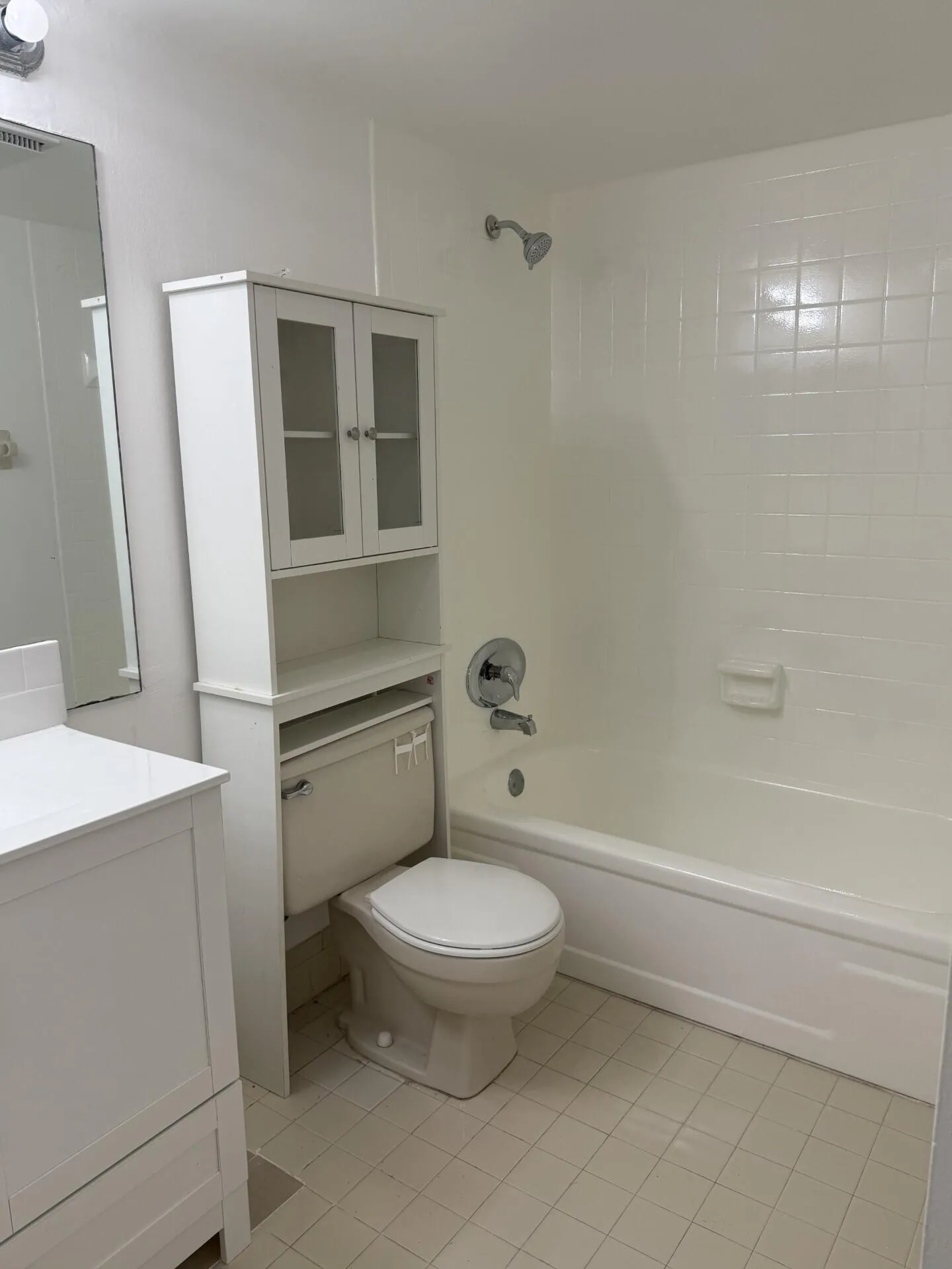 2nd bedroom bathroom