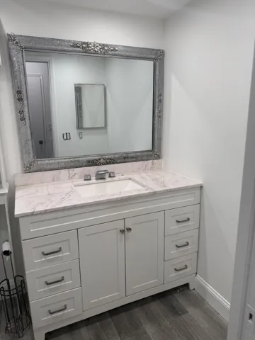 Master bedroom bath