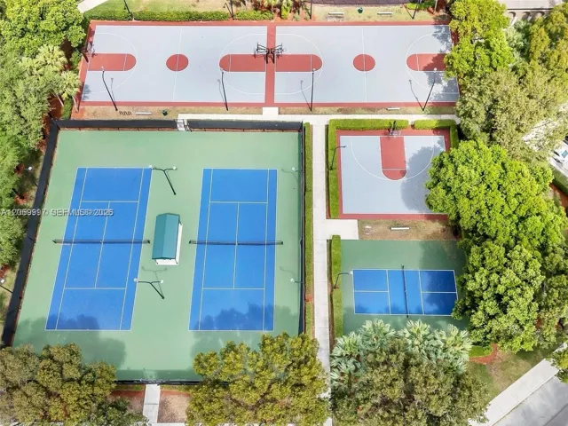 Community Tennis Courts