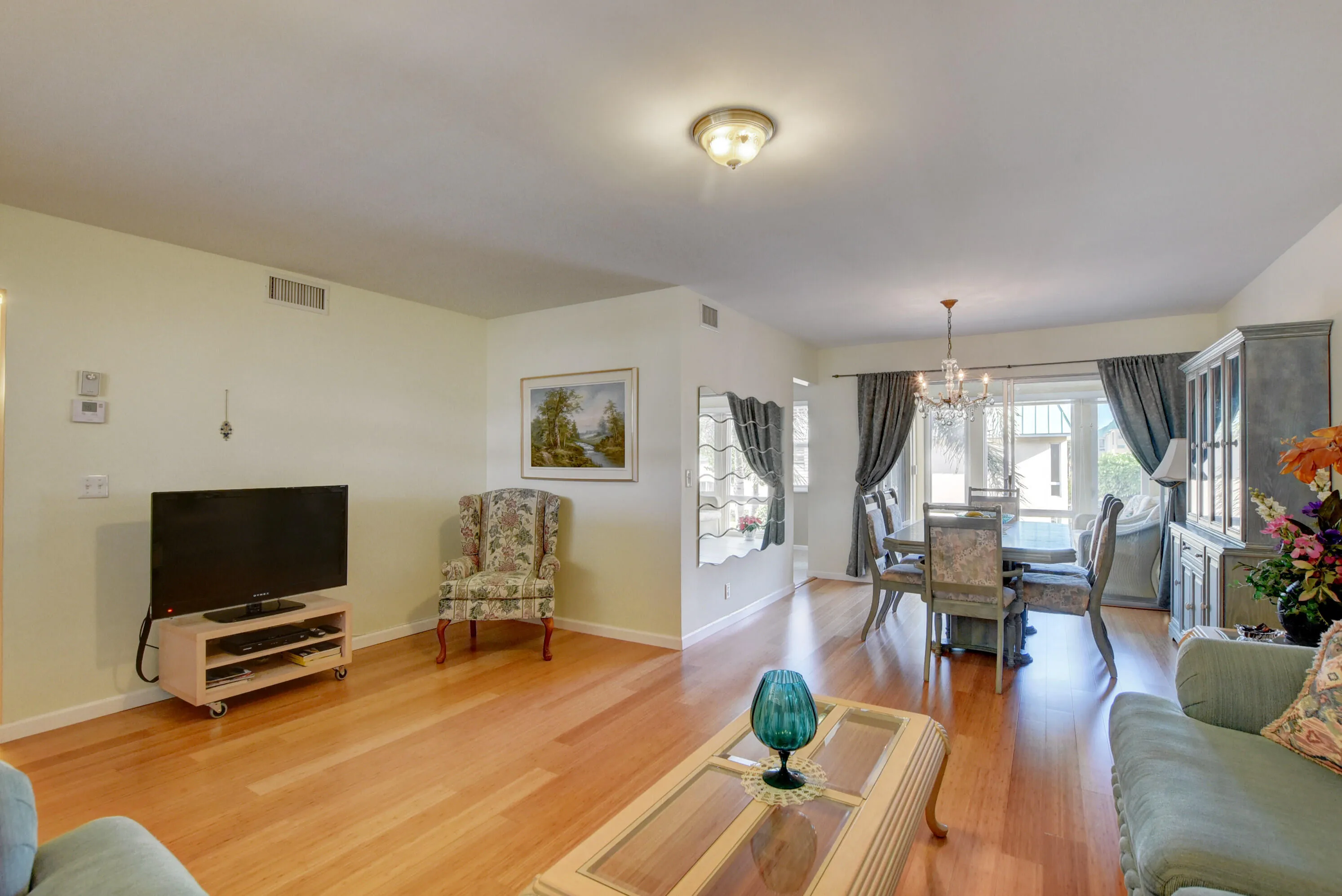 10-web-or-mls-5D1A8285