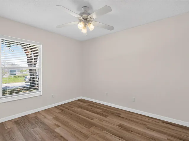 26-001 459 Halstead Dr - David Allen Pro