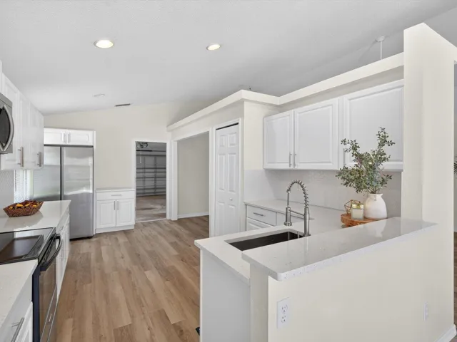 12-001 459 Halstead Dr - David Allen Pro
