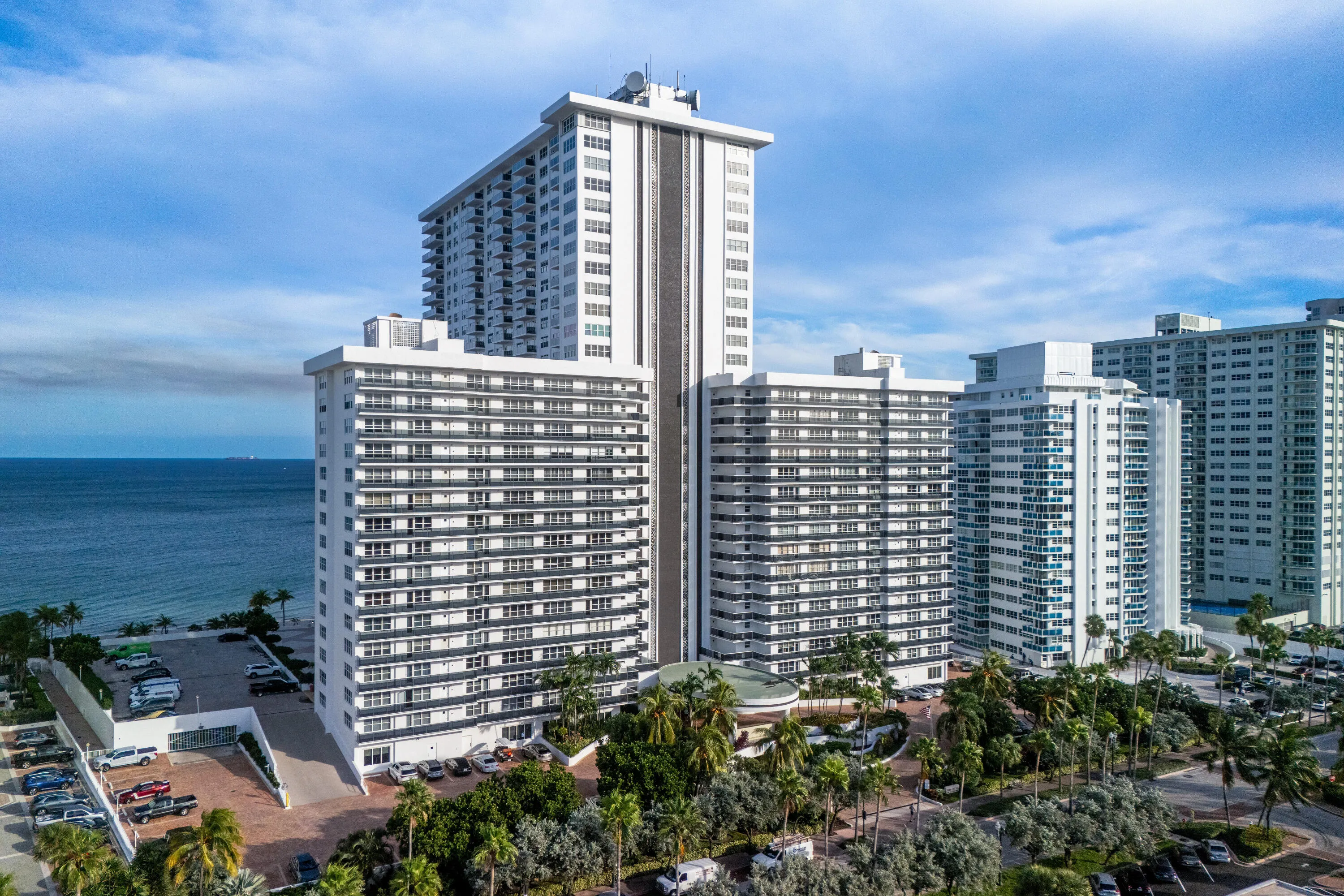 Playa Del Sol NE Front View