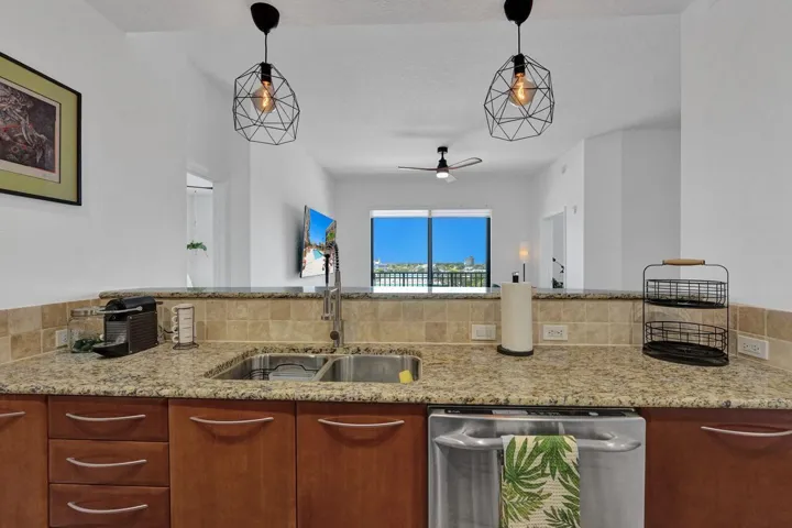granite countertops and stainless steel appliances