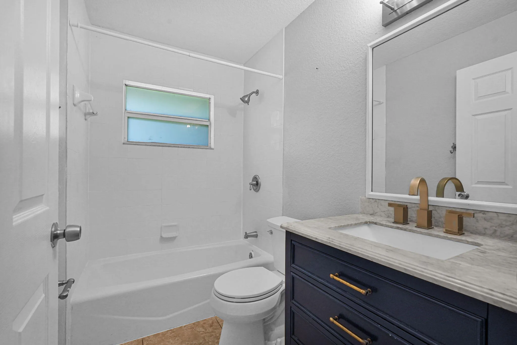 2nd Bathroom