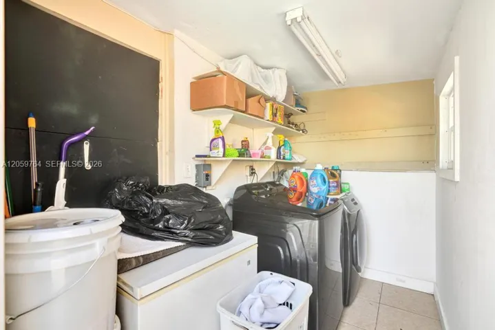 Photo 31