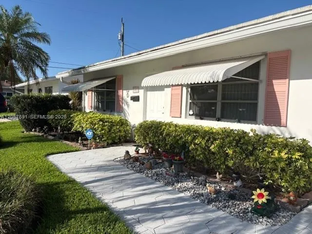 Beautiful front yard