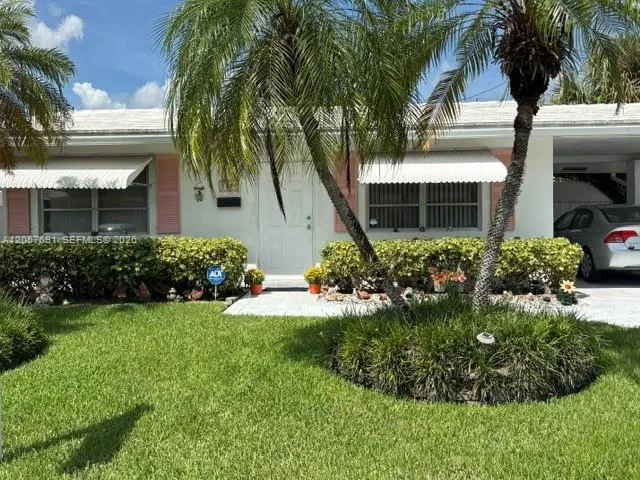 Well maintained yard