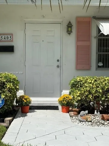 Beautiful entranceway
