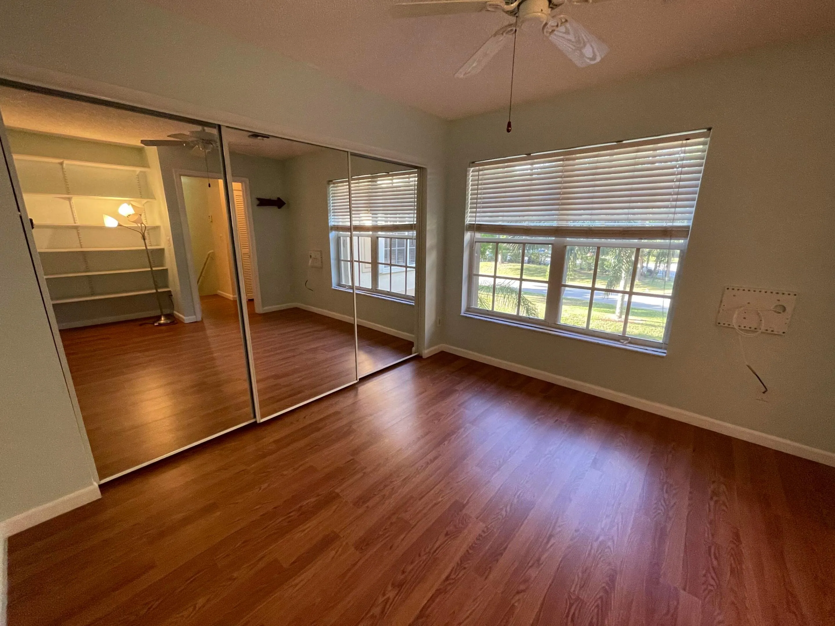 2nd room with a big closet