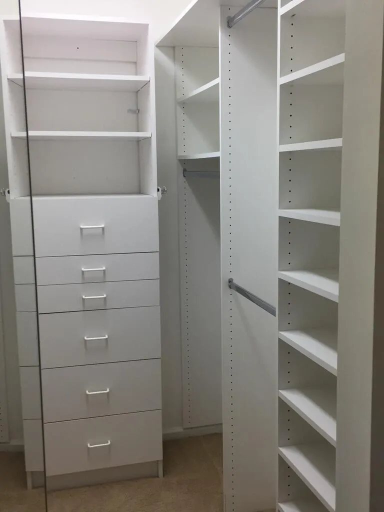 Walking Closet