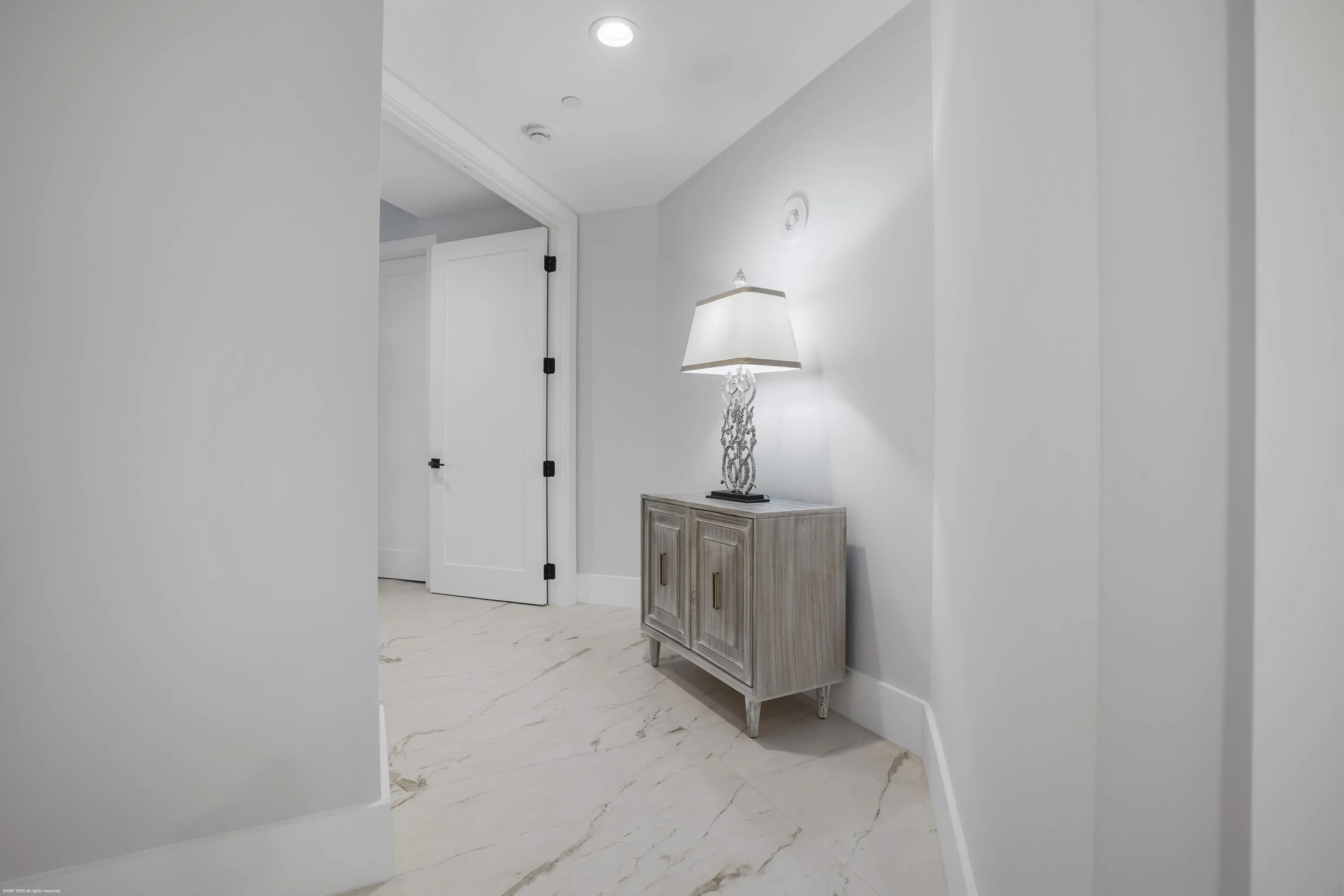 5150 N Ocean Dr 2001 025