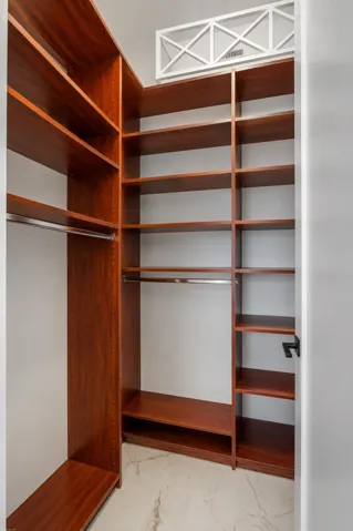 5150 N Ocean Dr 2001 042