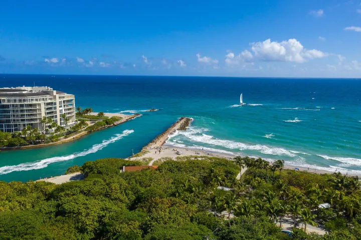 Tierra Del Mar