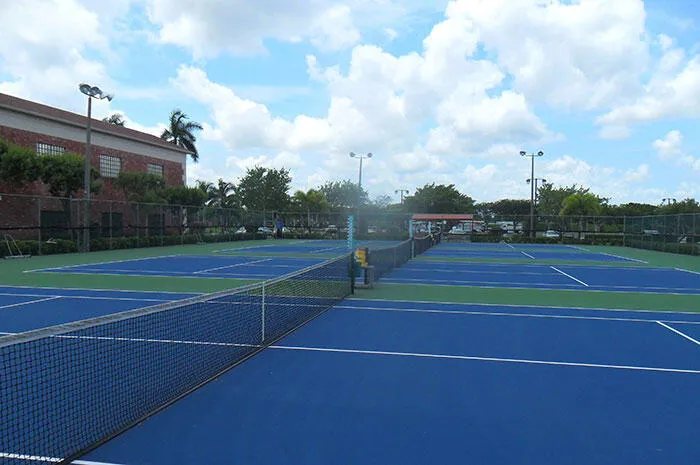 Century Village tennis_sq