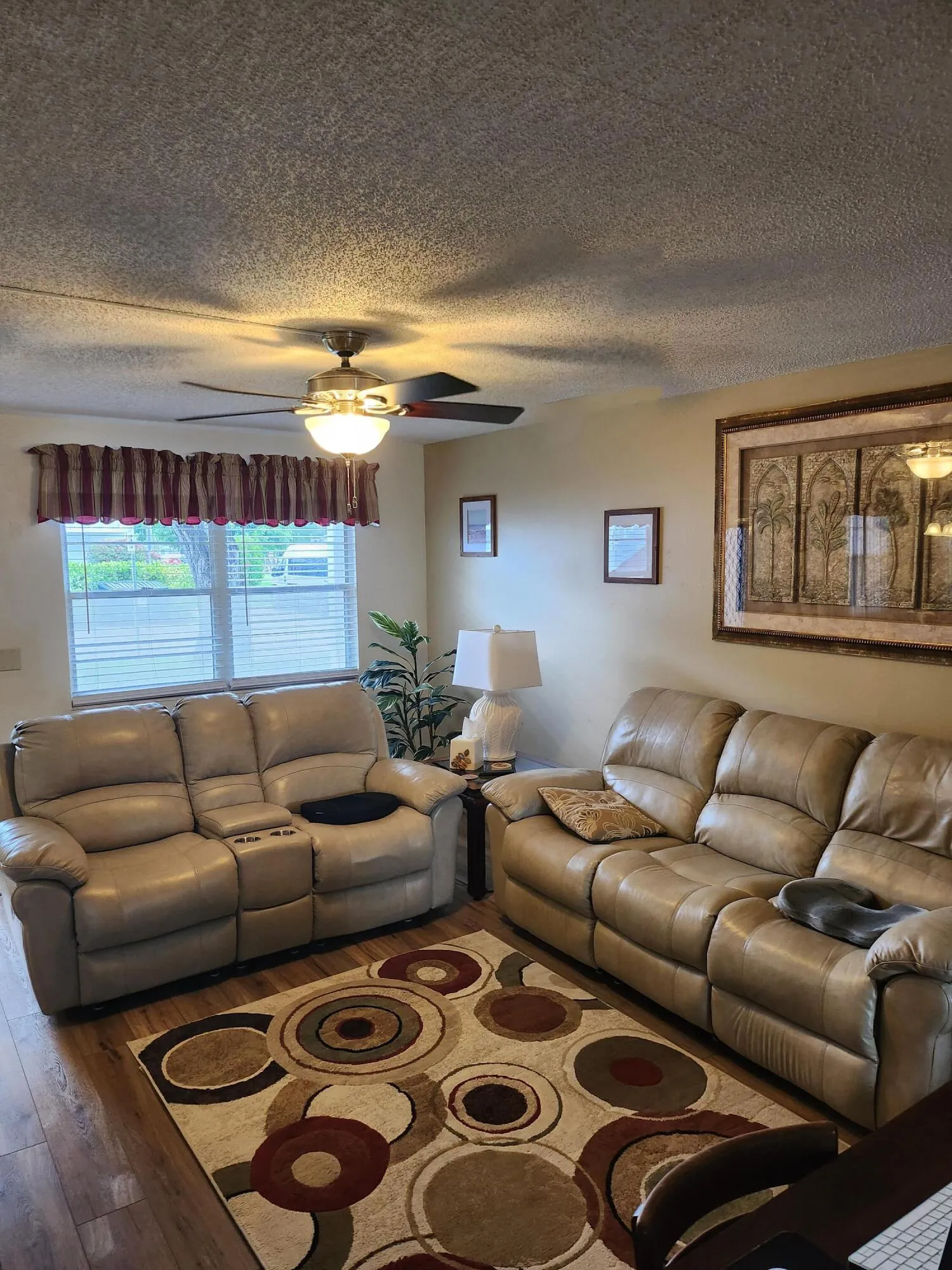 74 Newport E Deerfield couch3