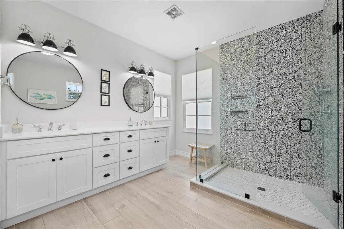 Owner's Suite Bathroom