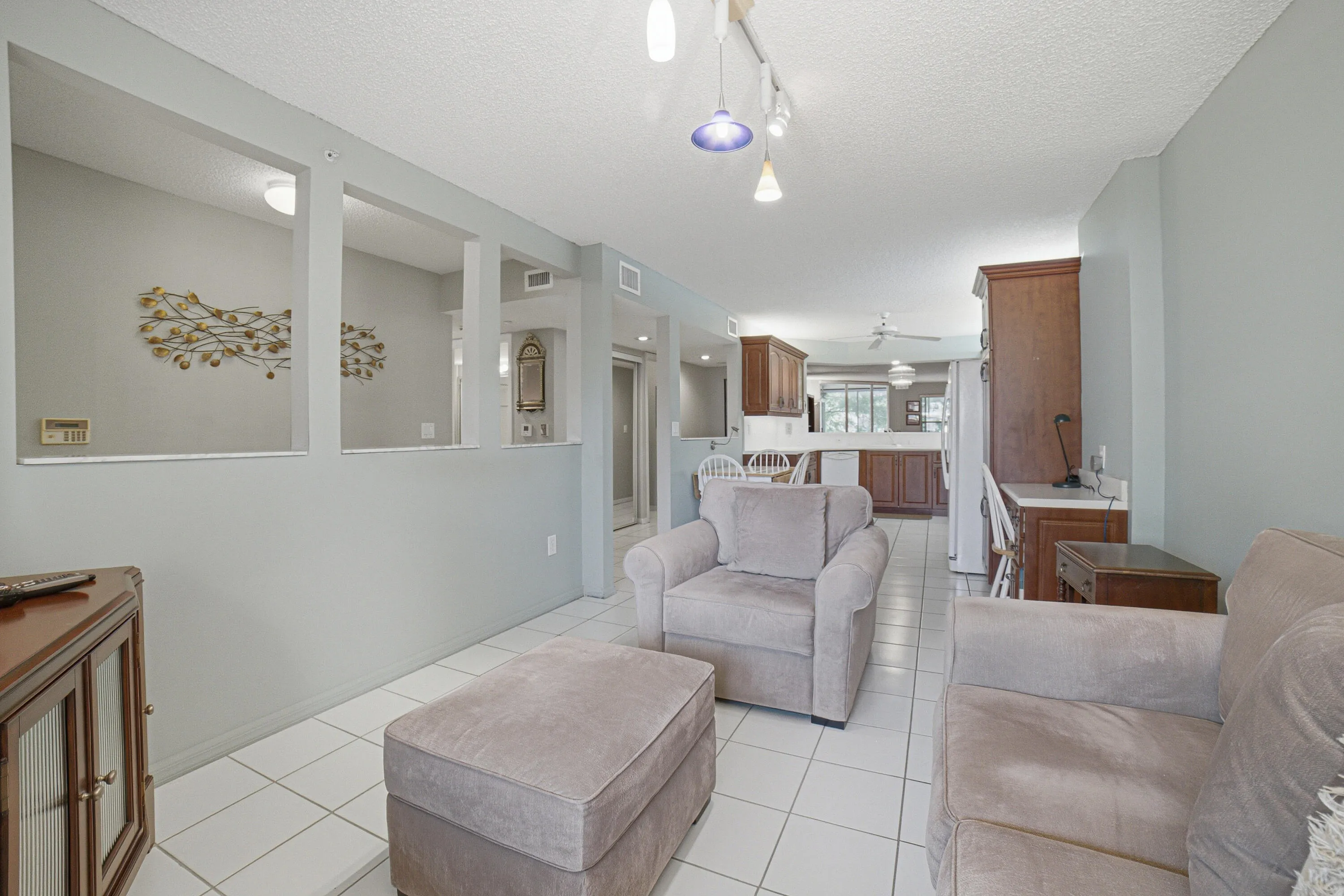 Livingroom-B