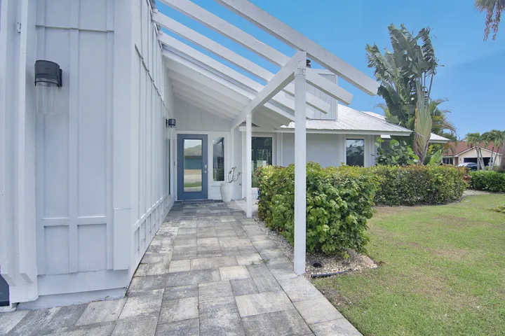 19 Pinehill Trail E_003