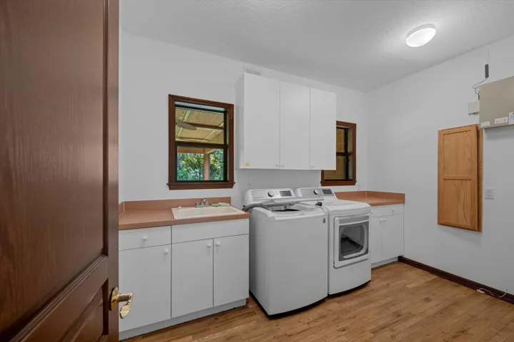 Laundry Room W/ Sink