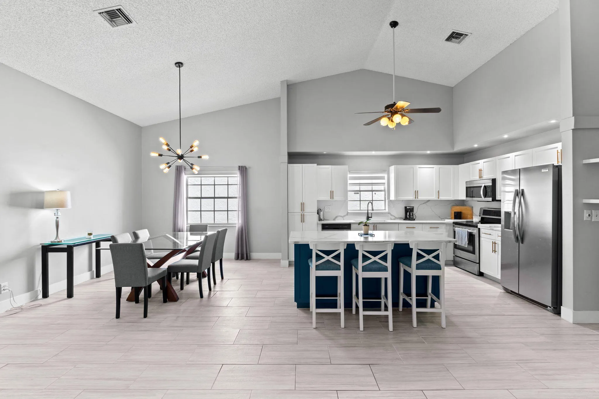 kitchen & dinning room