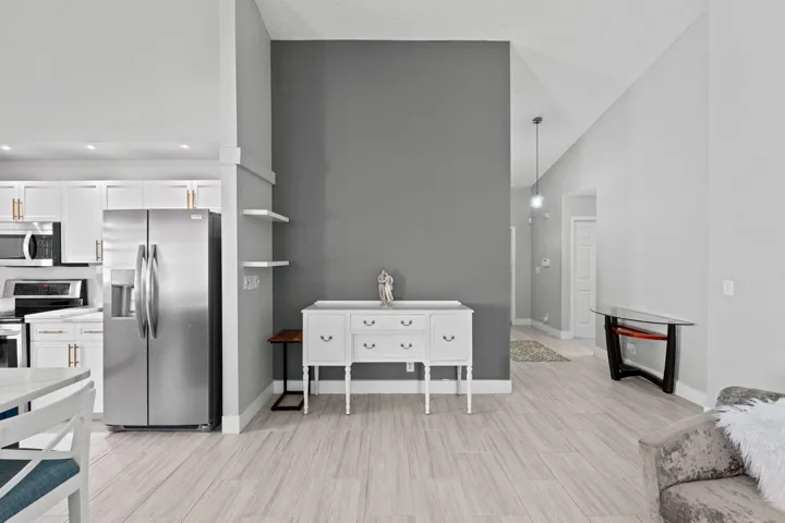 Living Room/Kitchen