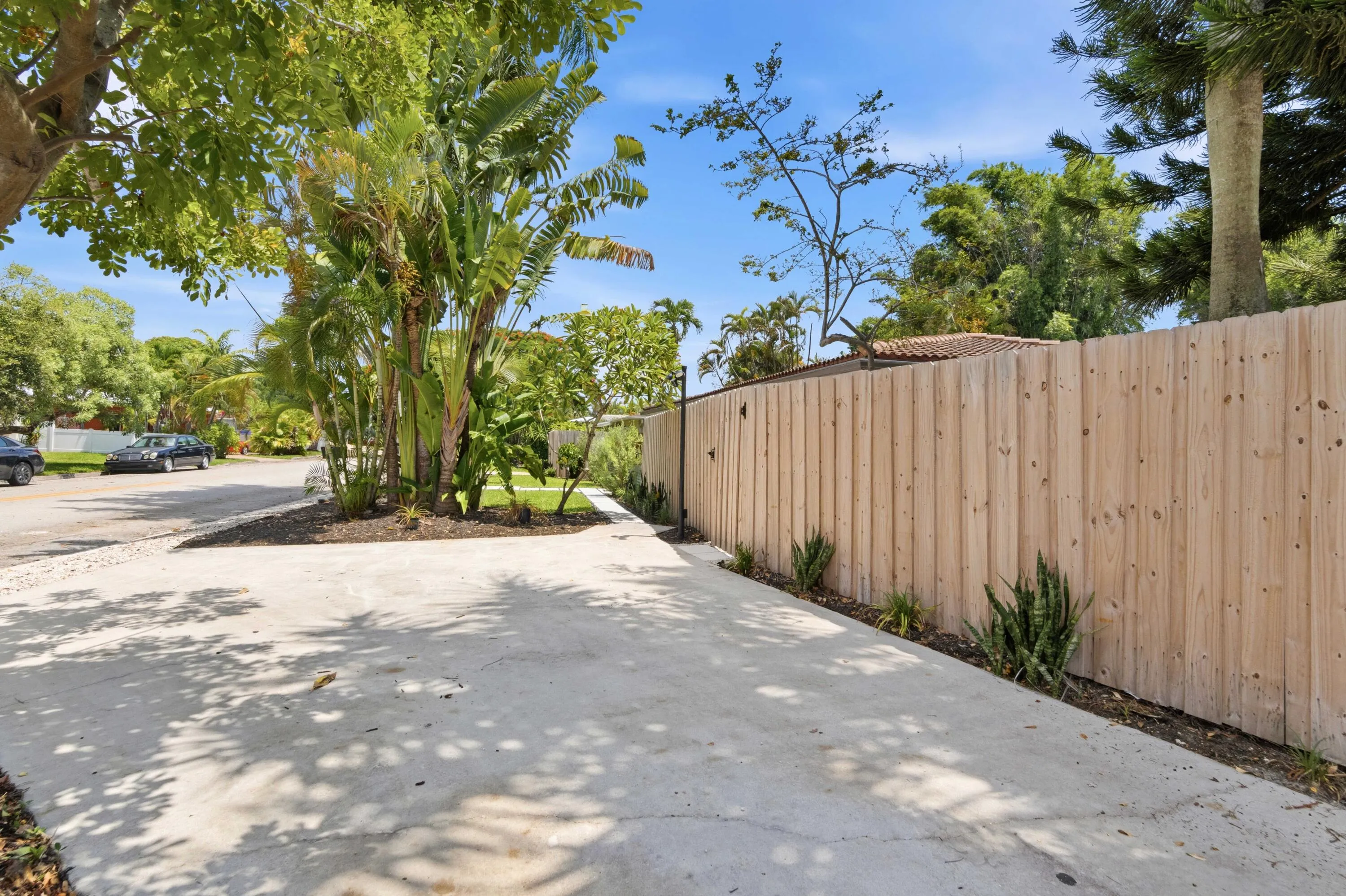 1400 NE 17th Ave_004