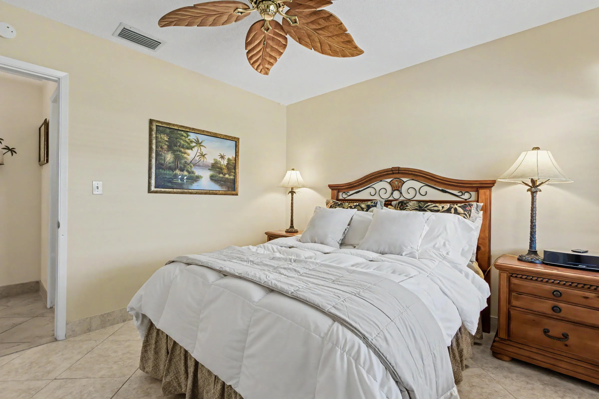 Second bedroom