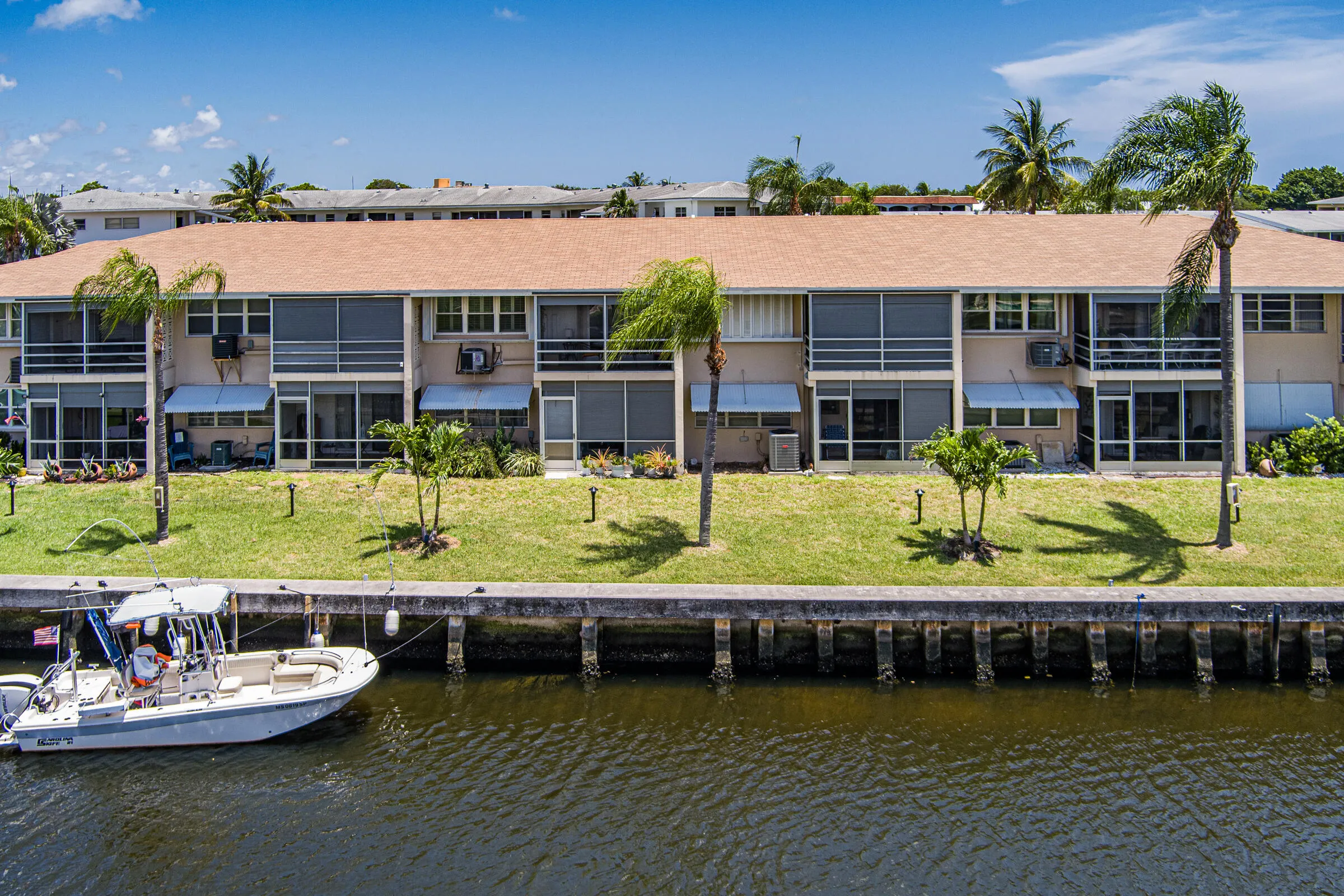 Dock your boat behind your unit.