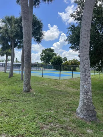 Pickleball Courts