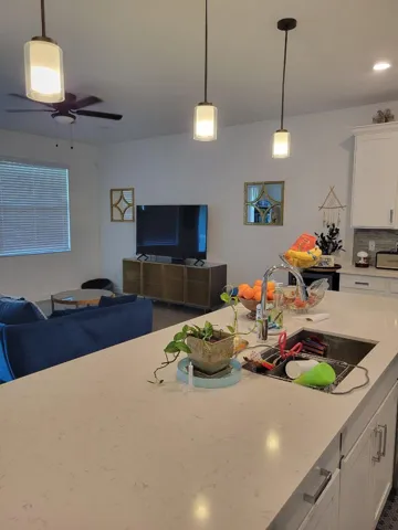19771 RUGGED TRUNK KITCHEN FAMILY ROOM