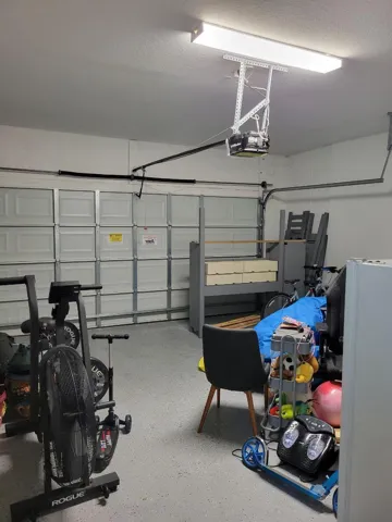 19771 RUGGED TRUNK GARAGE