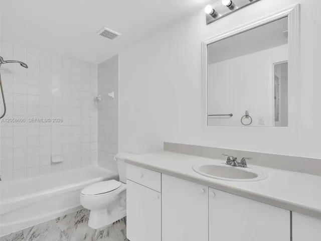 Douglas Grand Condo FOR SALE 50 MENORES AVE APT 518 CORAL GABLES, FL 33134
