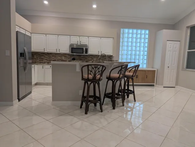 Breakfast Bar